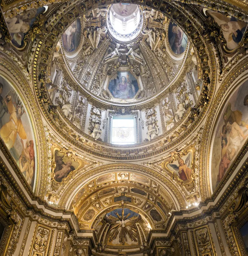 The gilded apse of an Italian cathedral